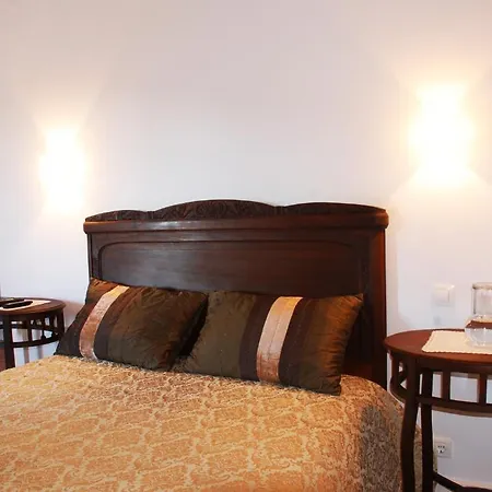 Casa Petrus Guterri Pensión 3*